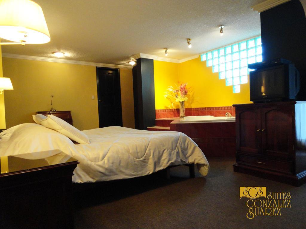 Hotel Suites Gonzalez Suarez Quito Buitenkant foto