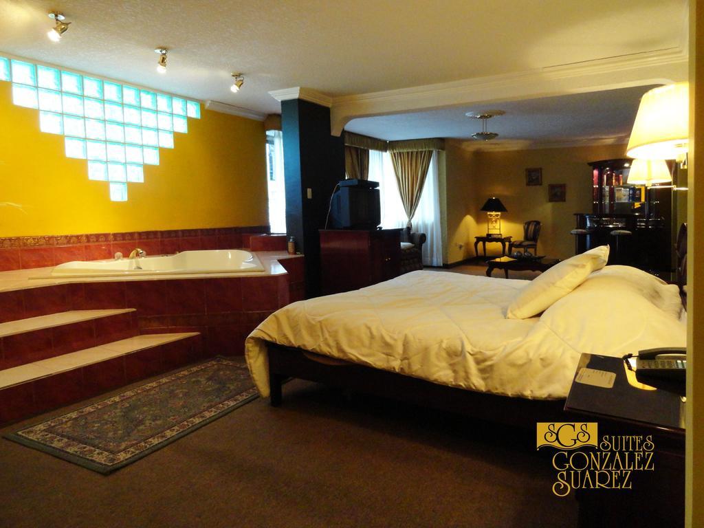 Hotel Suites Gonzalez Suarez Quito Buitenkant foto