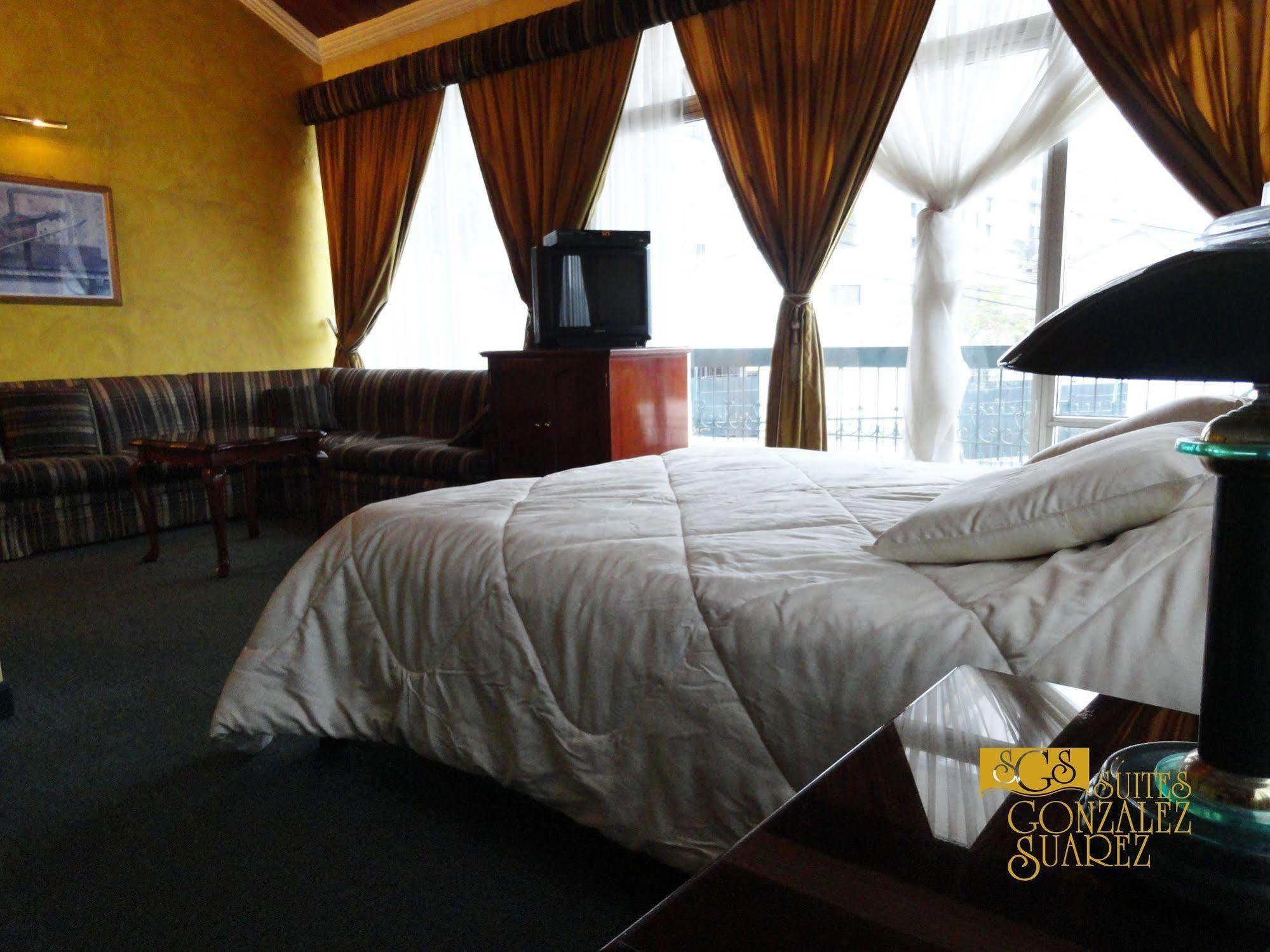 Hotel Suites Gonzalez Suarez Quito Buitenkant foto